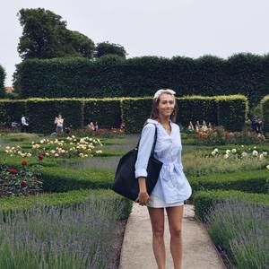 Meet your Posher, Alexandria